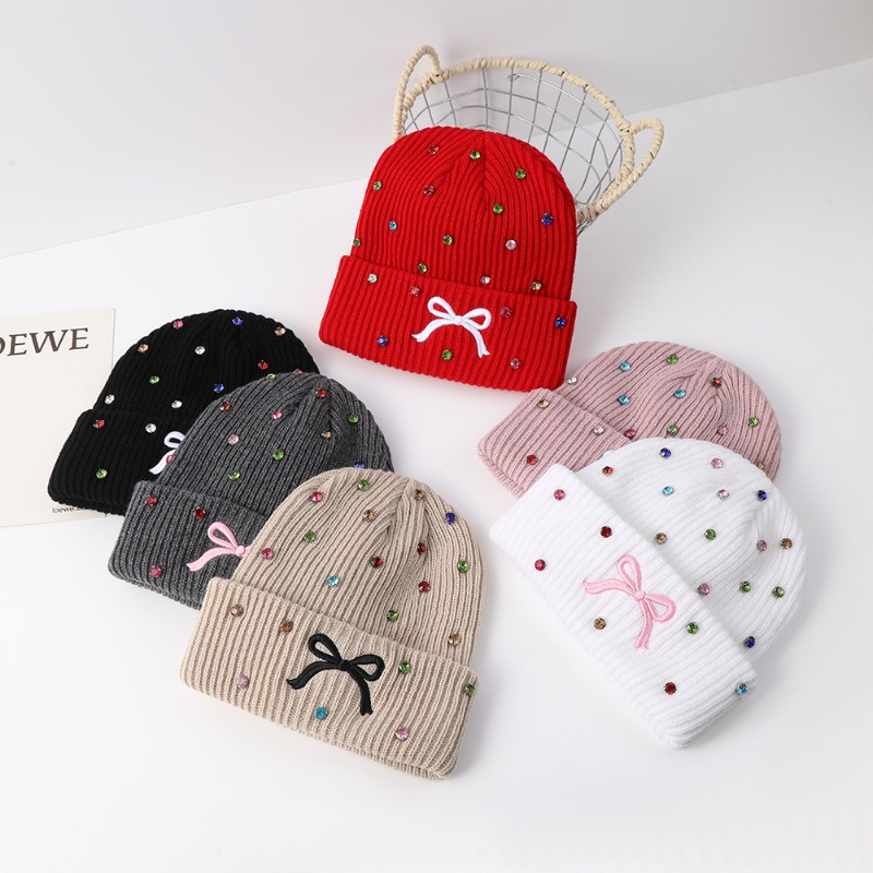 قبعة نسائية محبوكة مزينة بأحجا - مراجعة Beanie Cuffed Knit وسعره